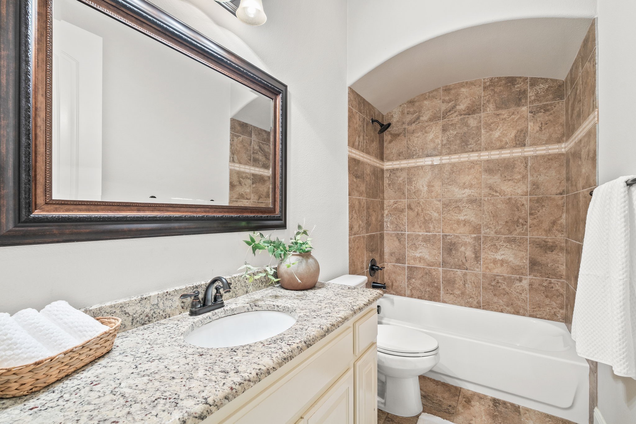 1001 Hilltop Drive Lavon TX 75166