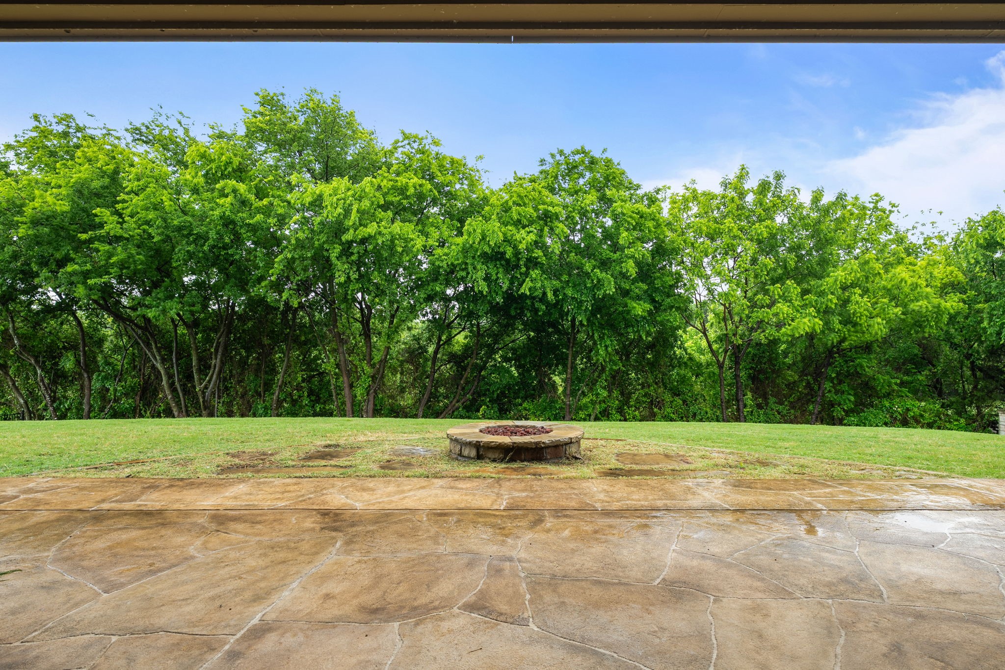 1001 Hilltop Drive Lavon TX 75166