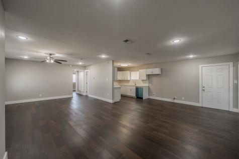 2204 Dunloe Avenue Dallas TX 75228
