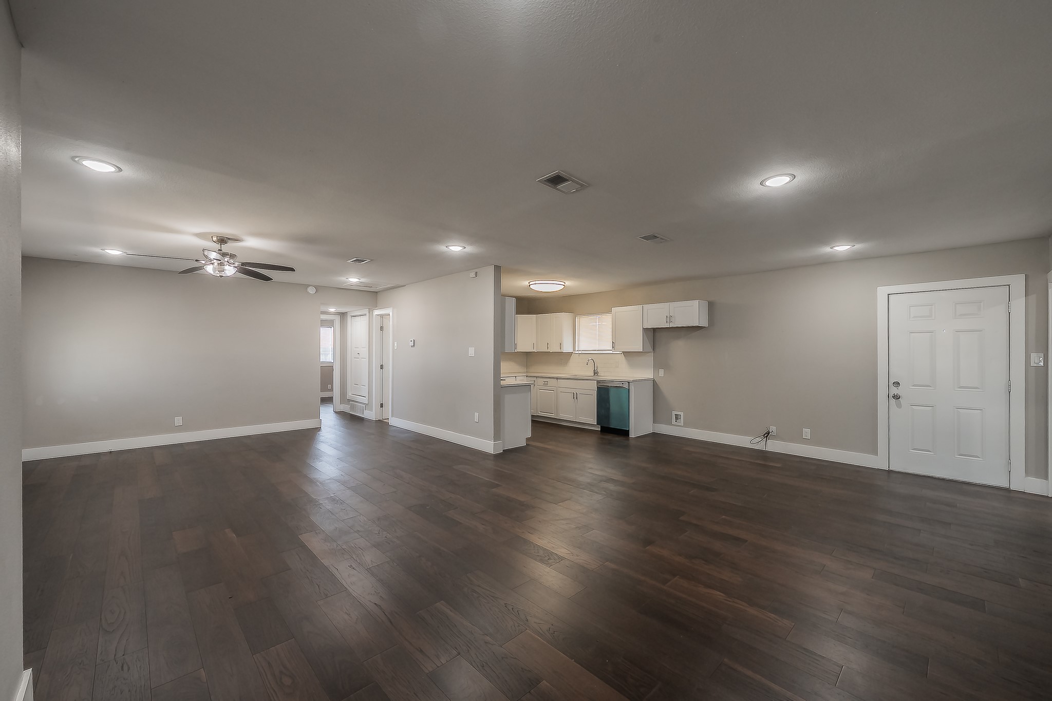2204 Dunloe Avenue Dallas TX 75228