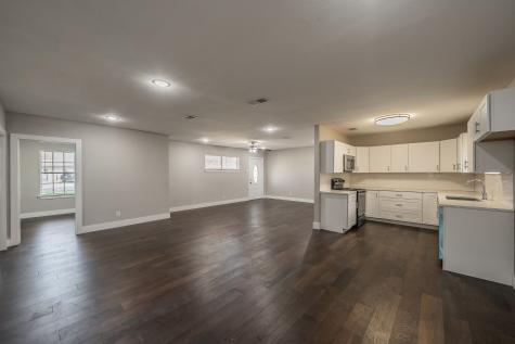 2204 Dunloe Avenue Dallas TX 75228