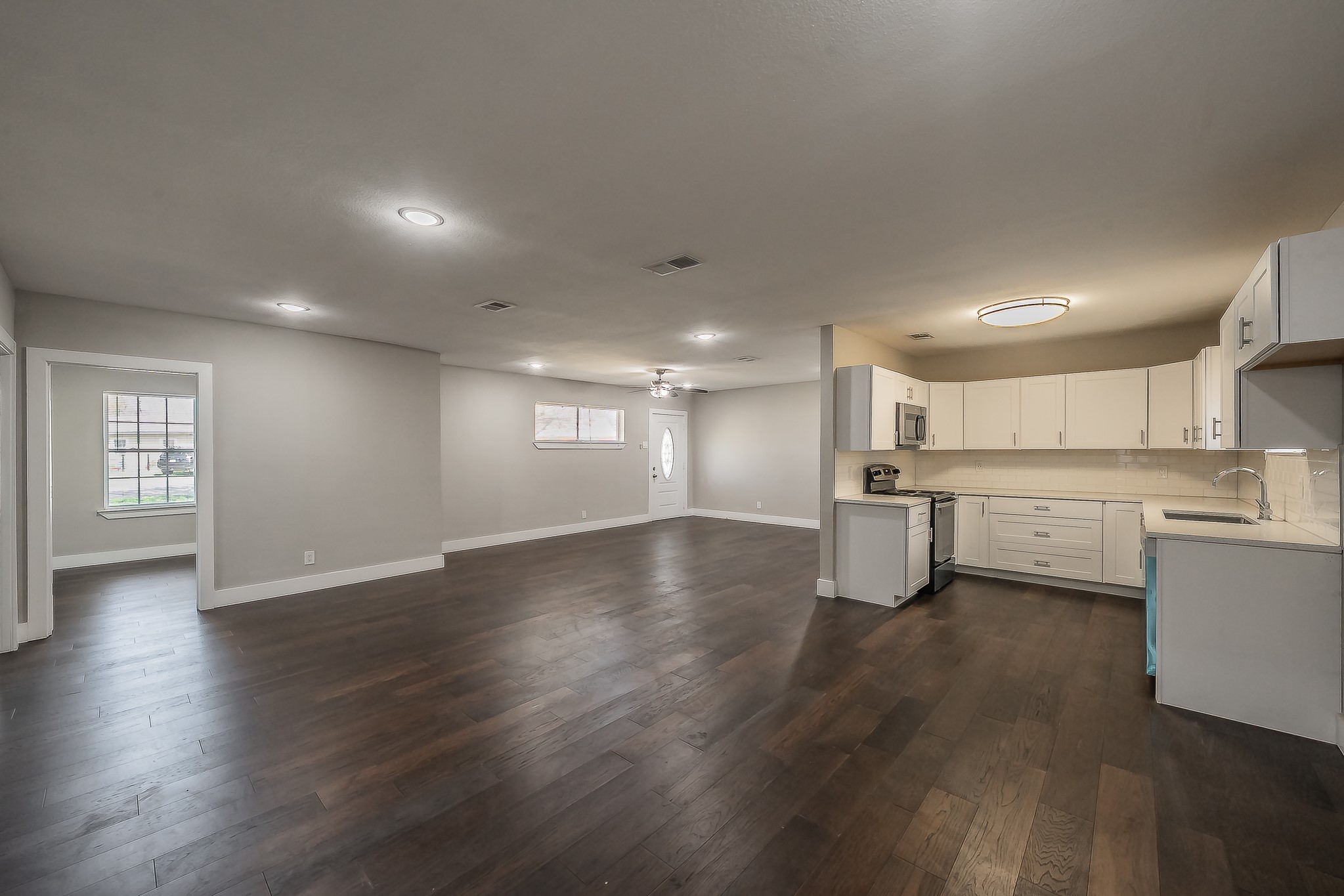 2204 Dunloe Avenue Dallas TX 75228