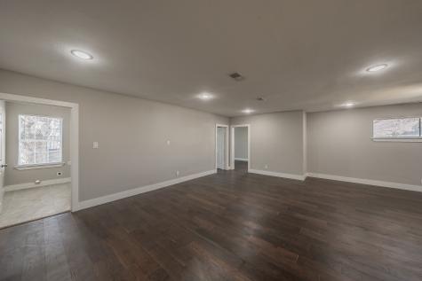 2204 Dunloe Avenue Dallas TX 75228