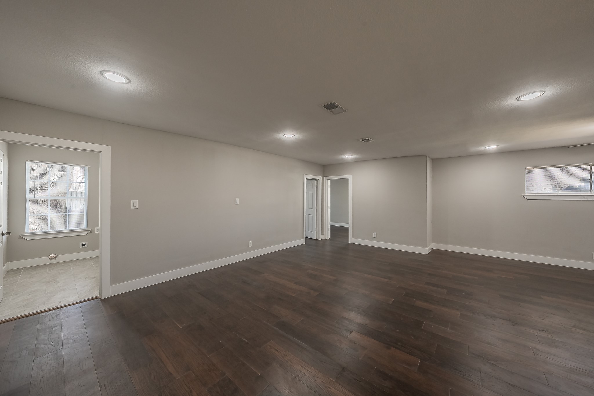 2204 Dunloe Avenue Dallas TX 75228