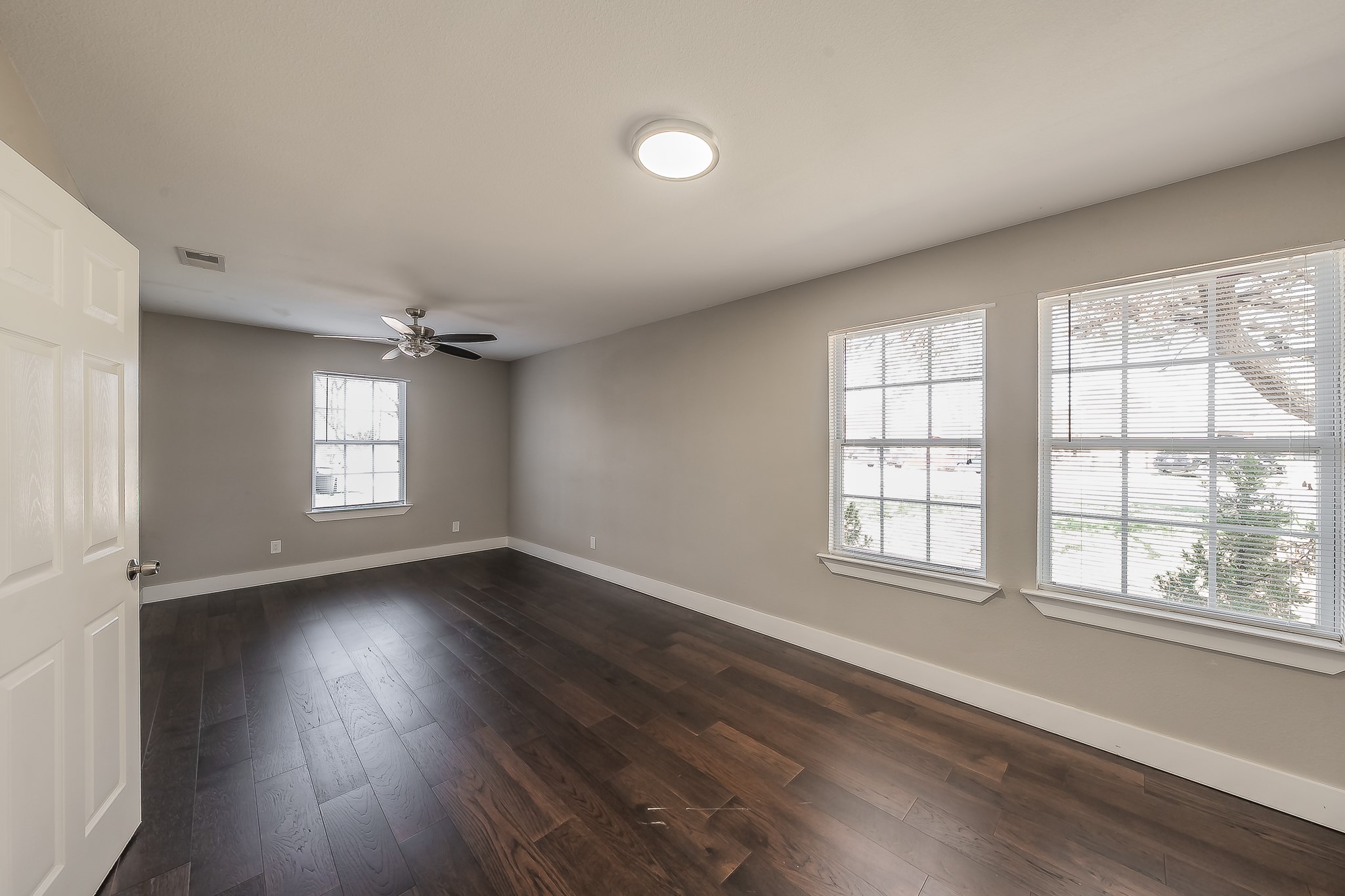 2204 Dunloe Avenue Dallas TX 75228