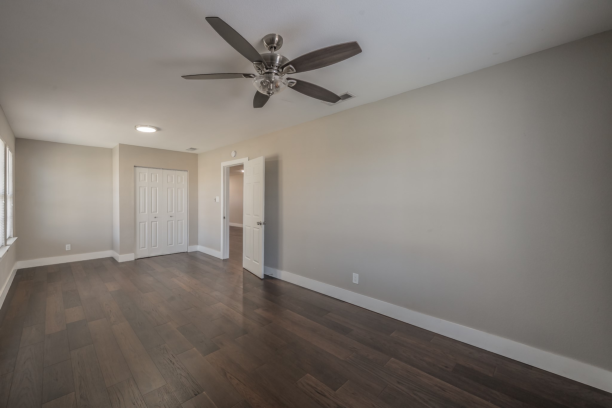 2204 Dunloe Avenue Dallas TX 75228