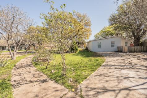 2204 Dunloe Avenue Dallas TX 75228