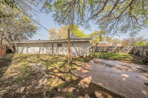 2204 Dunloe Avenue Dallas TX 75228