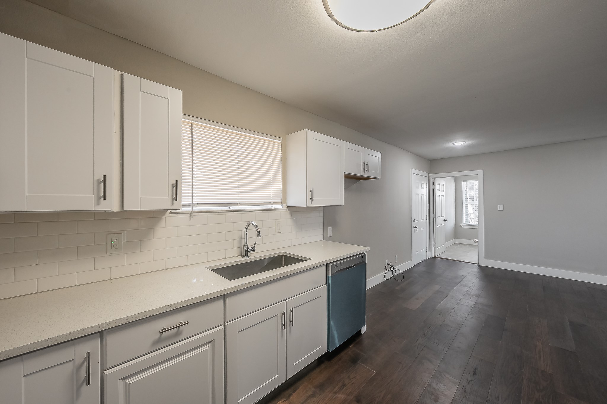 2204 Dunloe Avenue Dallas TX 75228