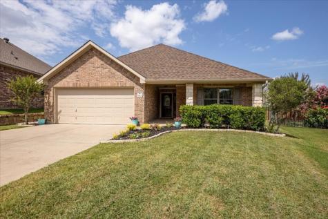 3017 Greenway Drive Burleson TX 76028