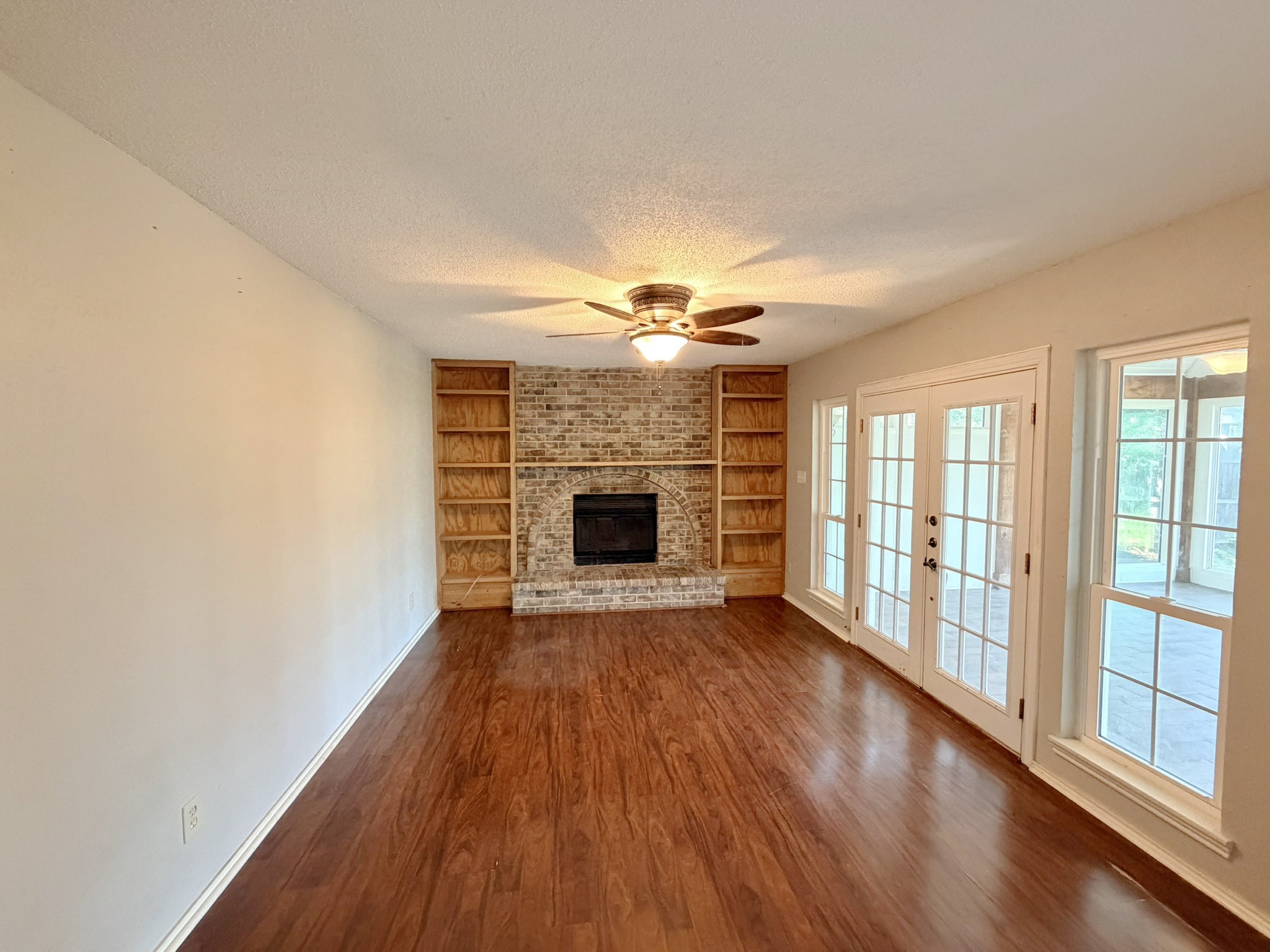 6801 Greenspring Drive Arlington TX 76016