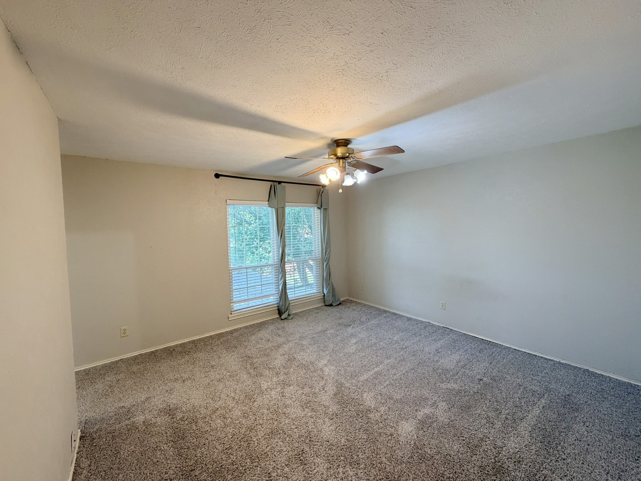 6801 Greenspring Drive Arlington TX 76016