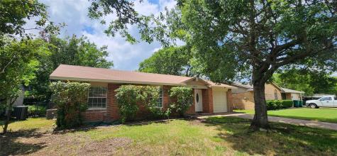 723 Briggs Street Cedar Hill TX 75104