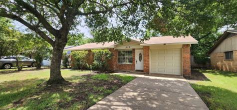 723 Briggs Street Cedar Hill TX 75104