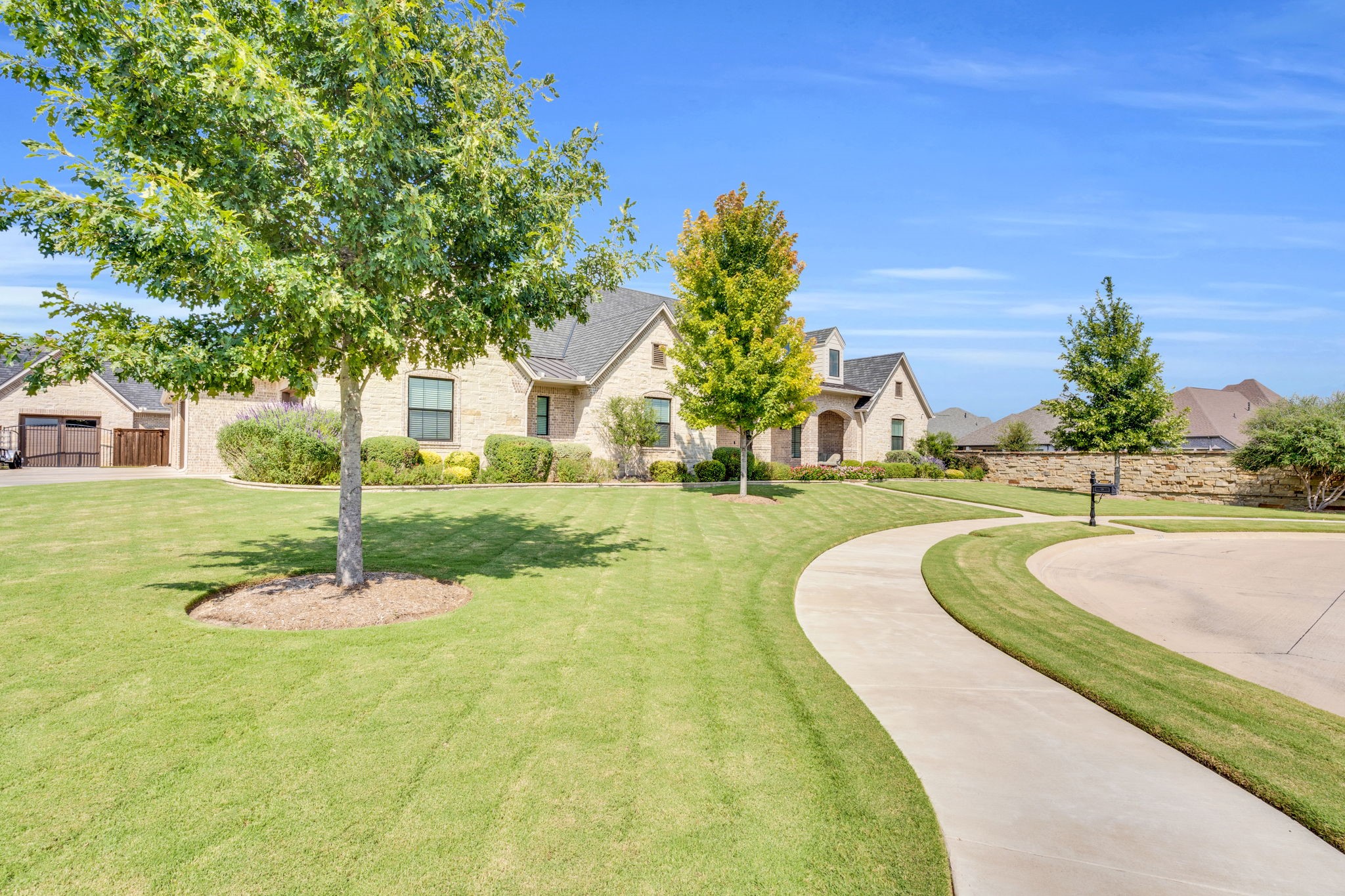 2209 Lyons Midlothian TX 76065
