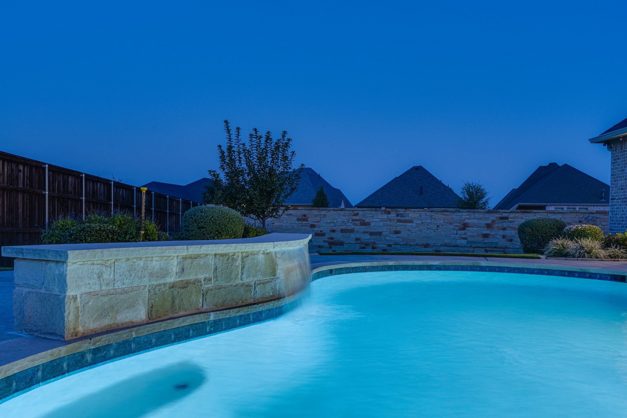2209 Lyons Midlothian TX 76065