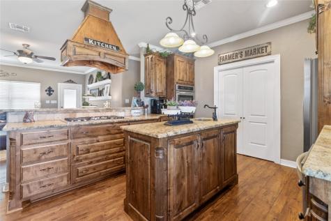 203 Bold Ruler Street Groesbeck TX 76642