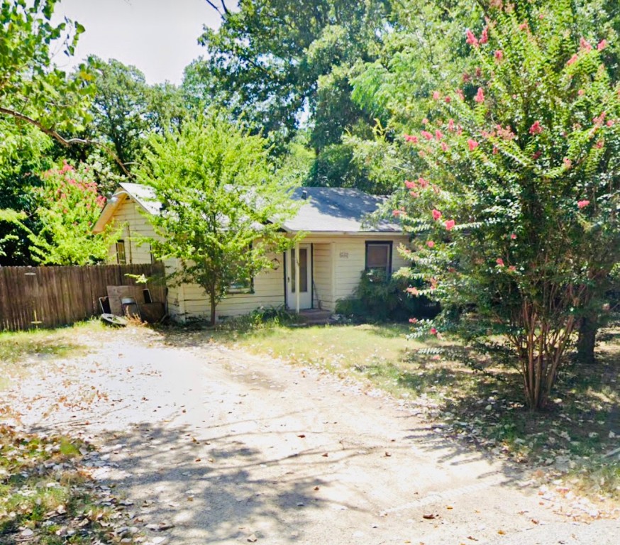 149 Gordon Drive Azle TX 76020