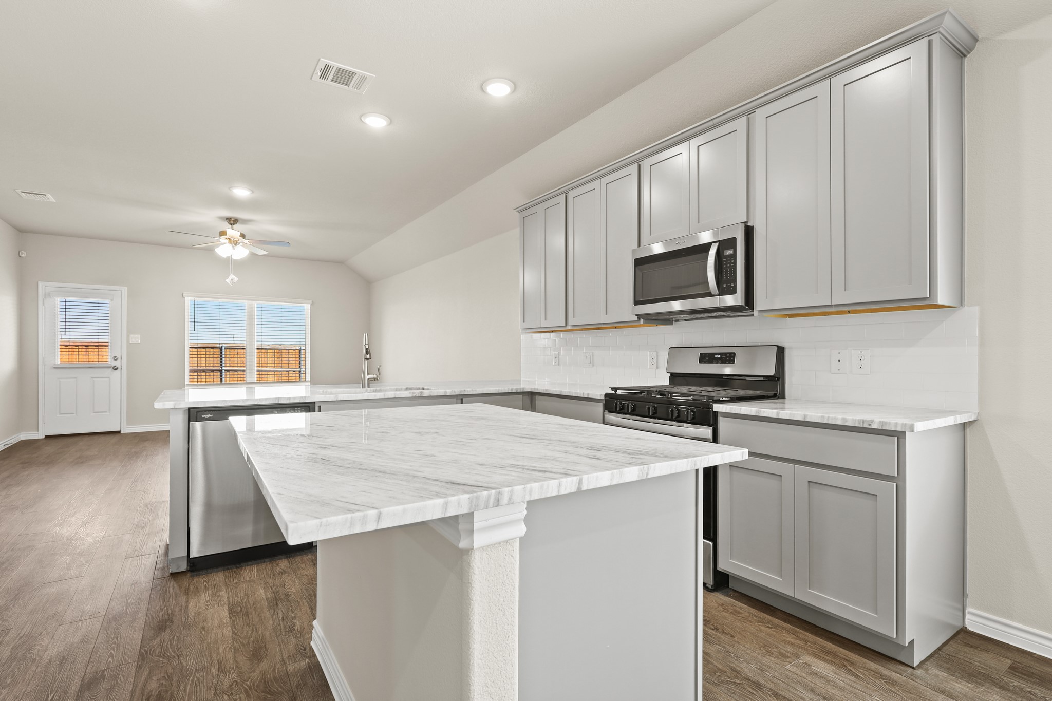 7024 Trestle Street Fort Worth TX 76036