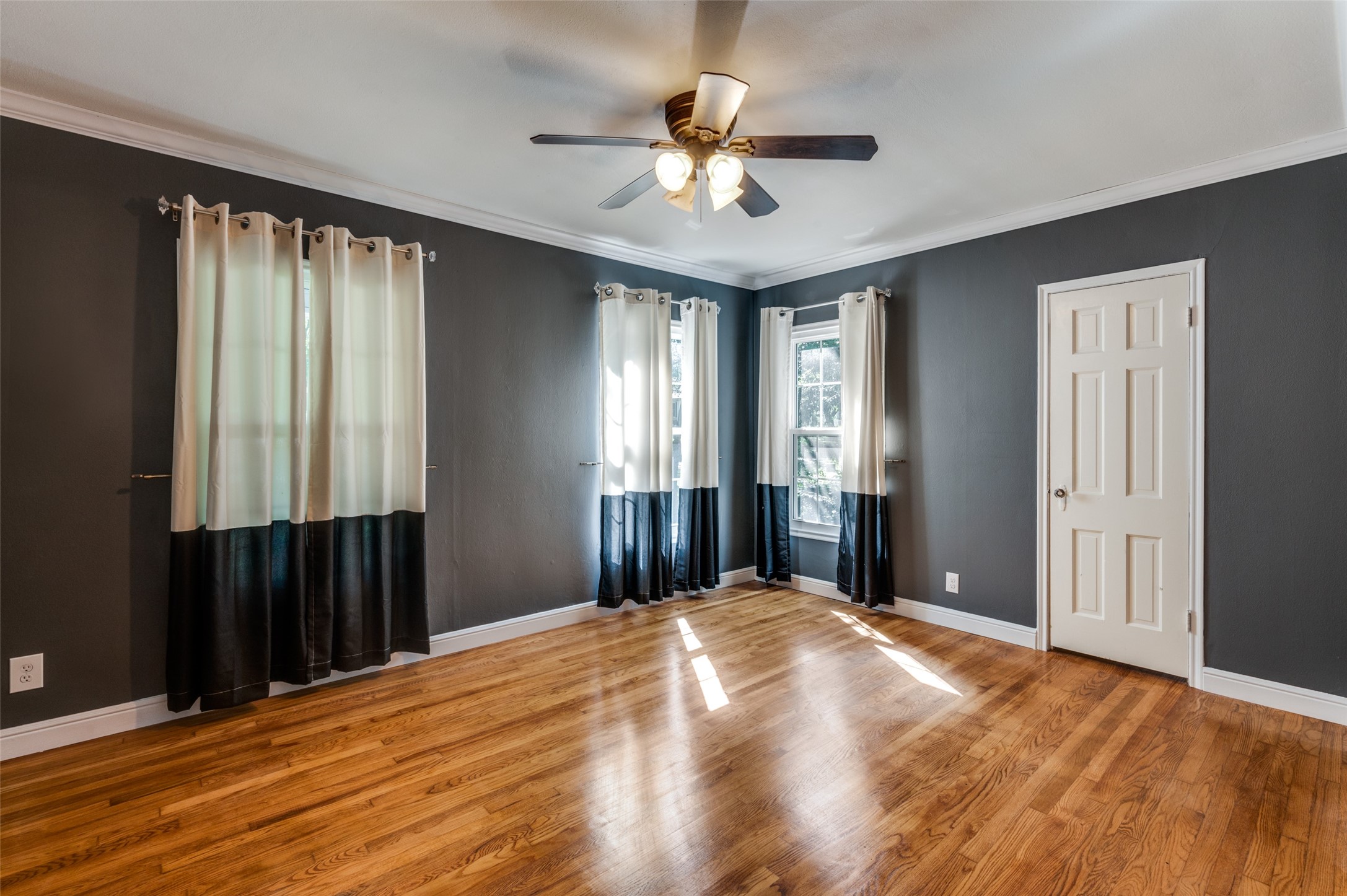 1401 Bluebonnet Drive Fort Worth TX 76111