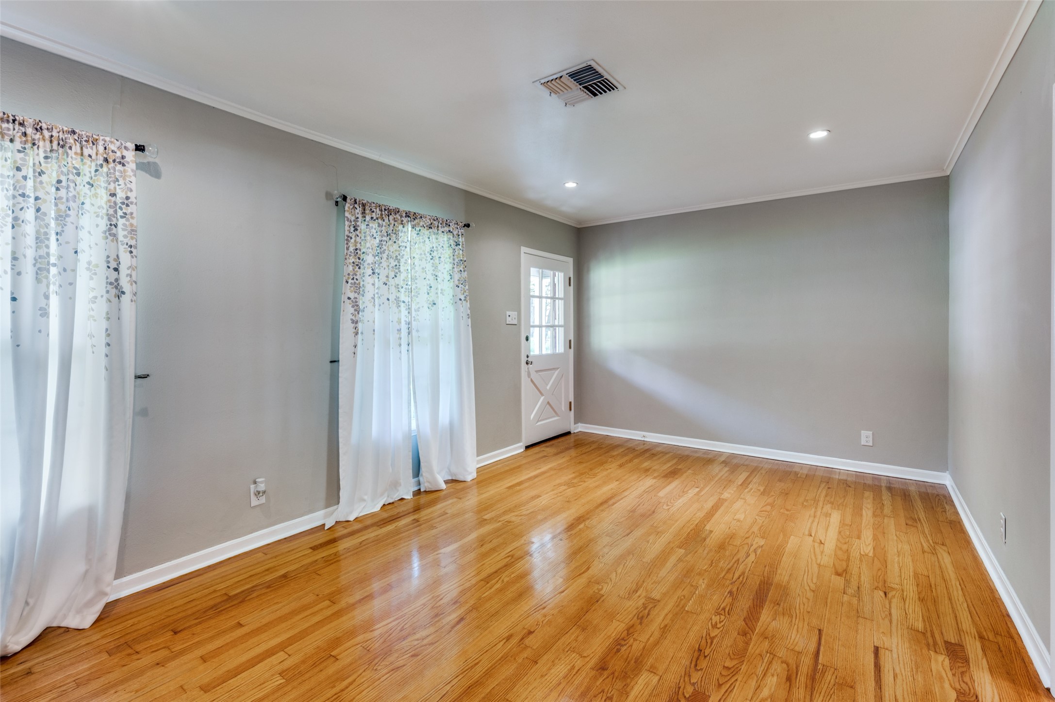 1401 Bluebonnet Drive Fort Worth TX 76111