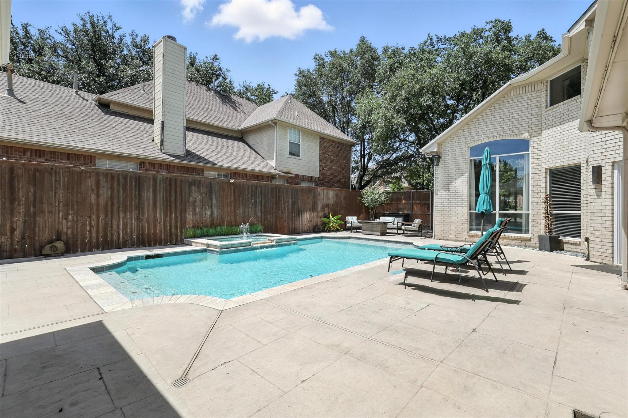 17912 Benchmark Drive Dallas TX 75252