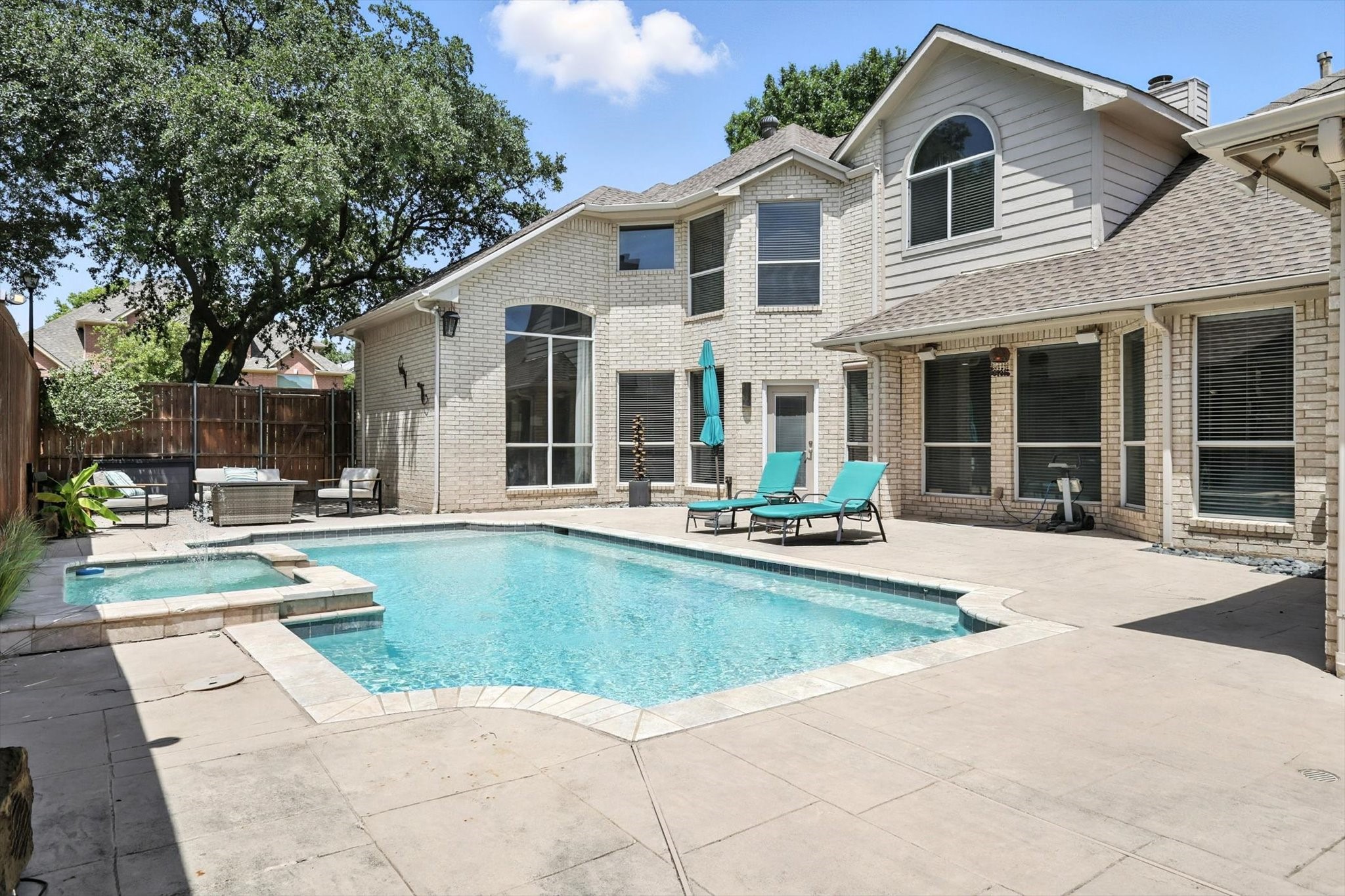 17912 Benchmark Drive Dallas TX 75252
