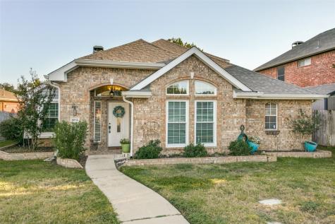 1612 Castle Rock Drive Lewisville TX 75077