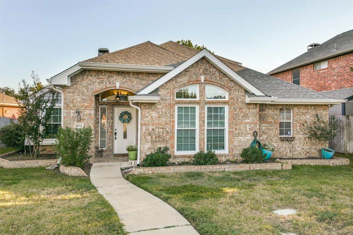 1612 Castle Rock Drive Lewisville TX 75077