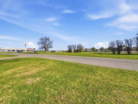 312 Charlie Drive Whitesboro TX 76273