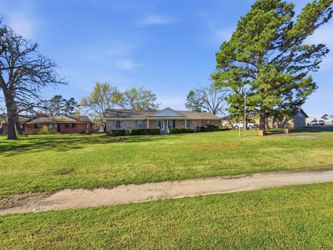 312 Charlie Drive Whitesboro TX 76273
