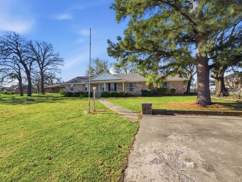 312 Charlie Drive Whitesboro TX 76273