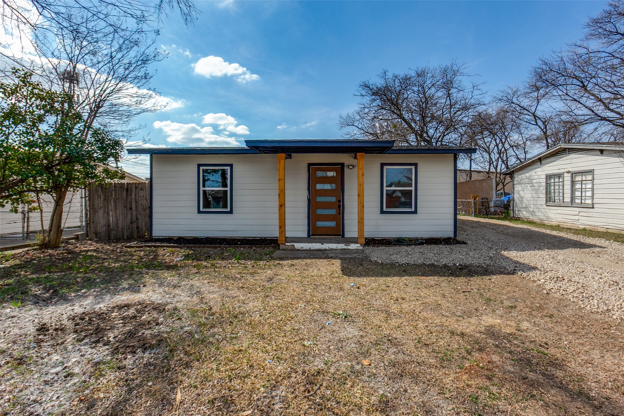 629 N 4th Street Garland TX 75040