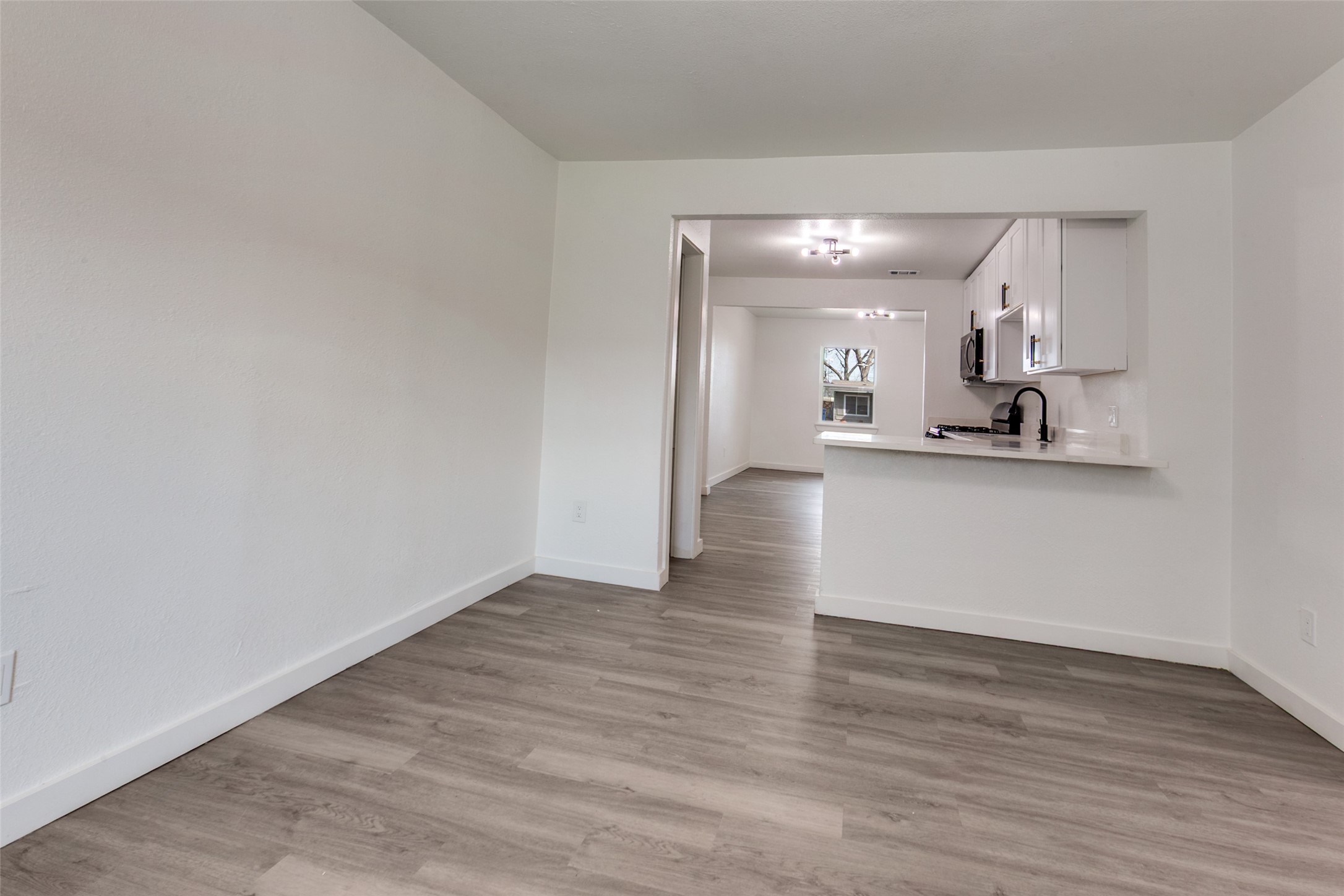629 N 4th Street Garland TX 75040