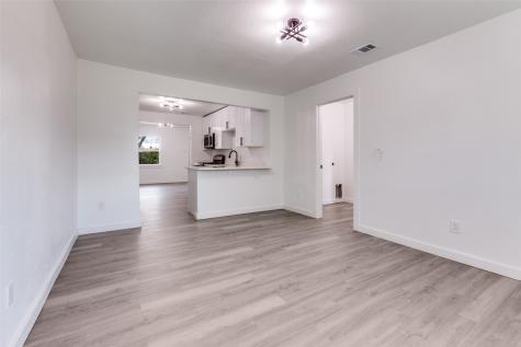 629 N 4th Street Garland TX 75040