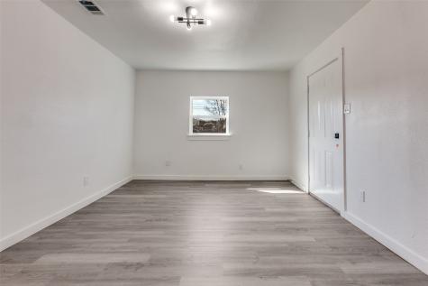 629 N 4th Street Garland TX 75040