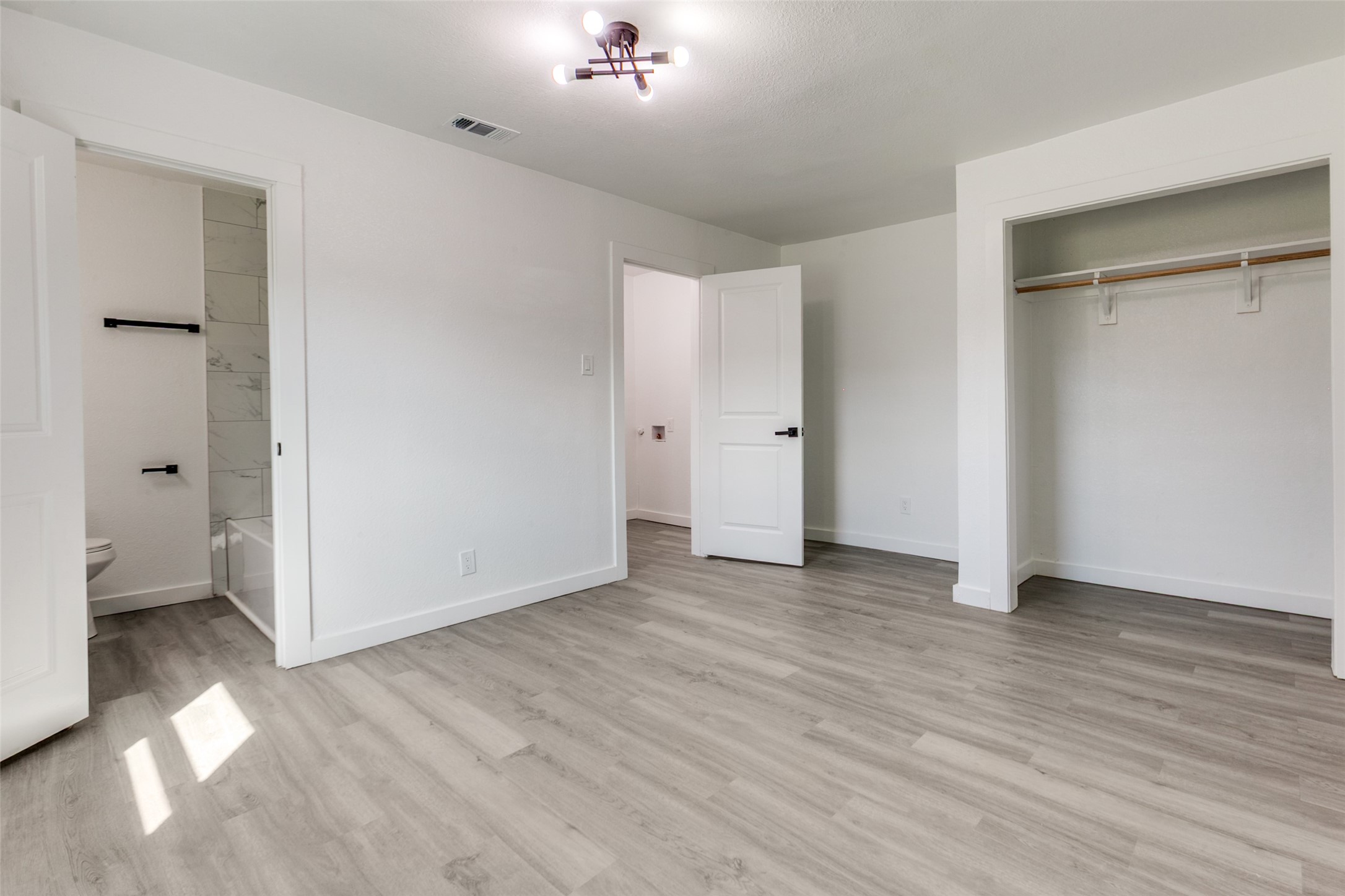 629 N 4th Street Garland TX 75040