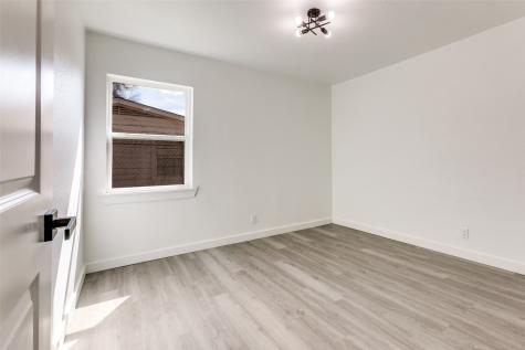 629 N 4th Street Garland TX 75040