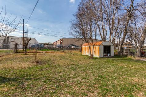 629 N 4th Street Garland TX 75040