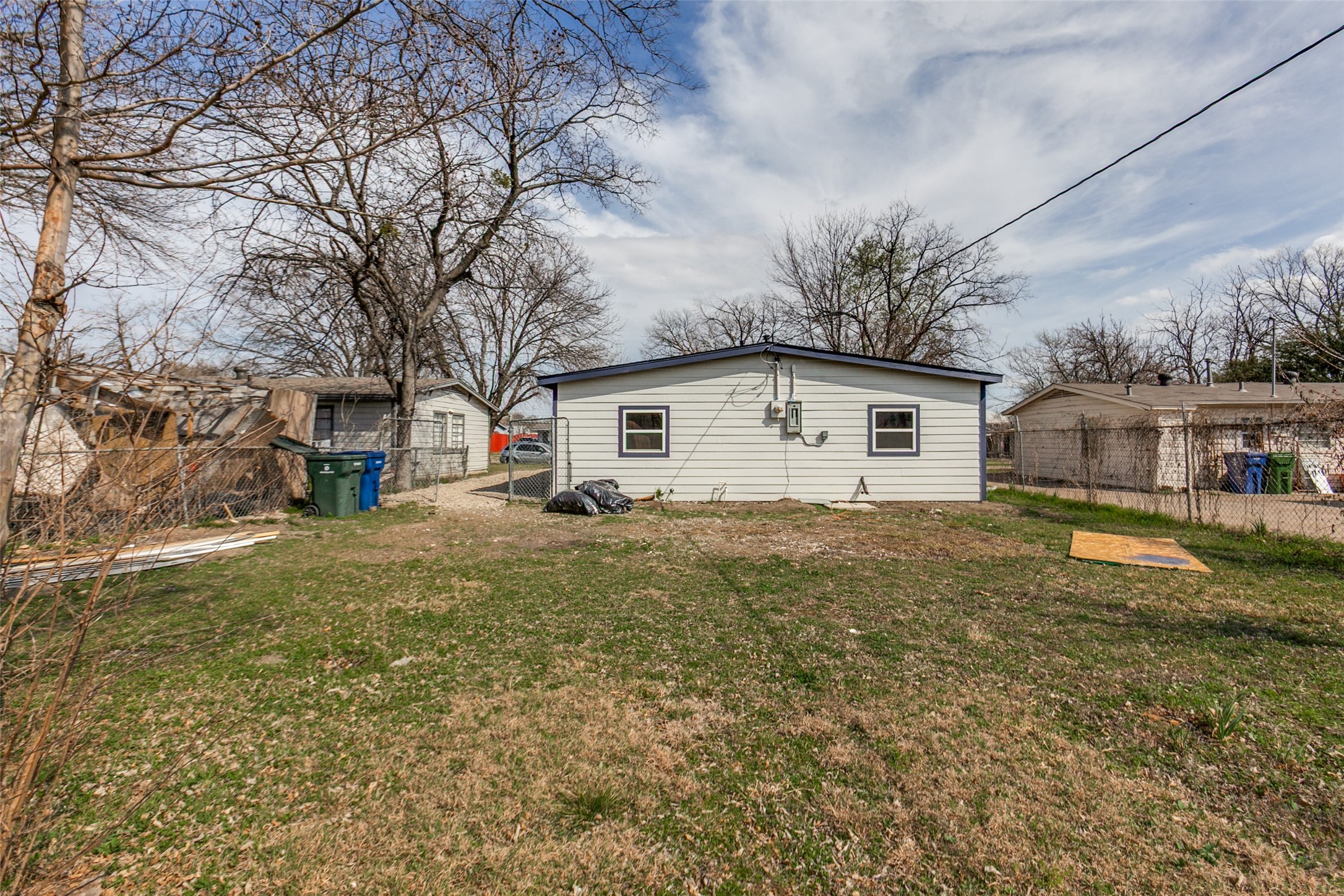 629 N 4th Street Garland TX 75040