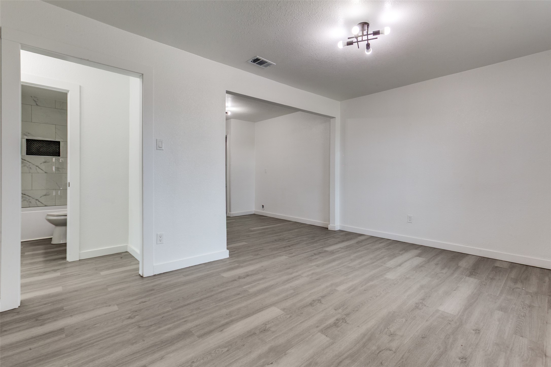 629 N 4th Street Garland TX 75040