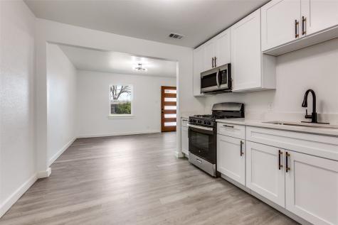 629 N 4th Street Garland TX 75040