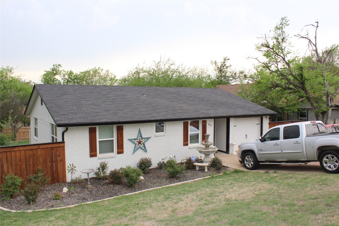 913 Duke Street Weatherford TX 76086