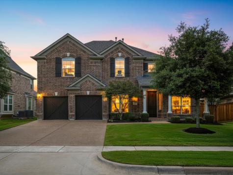 2827 Mariposa Drive Grand Prairie TX 75054