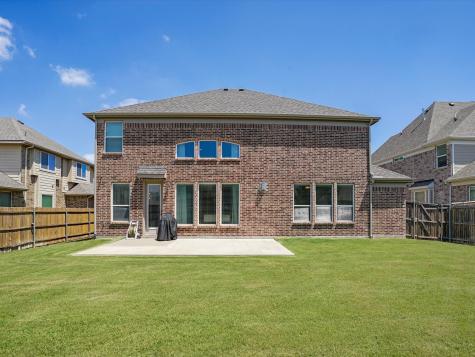 2827 Mariposa Drive Grand Prairie TX 75054