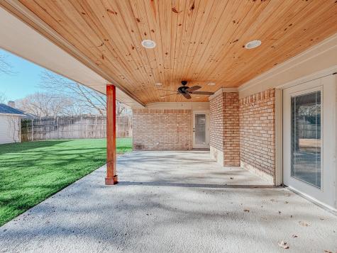 2013 Glenwood Circle Corsicana TX 75110