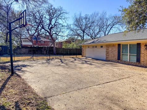2013 Glenwood Circle Corsicana TX 75110