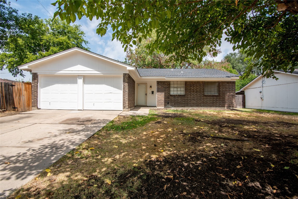 642 Lisa Street Burleson TX 76028
