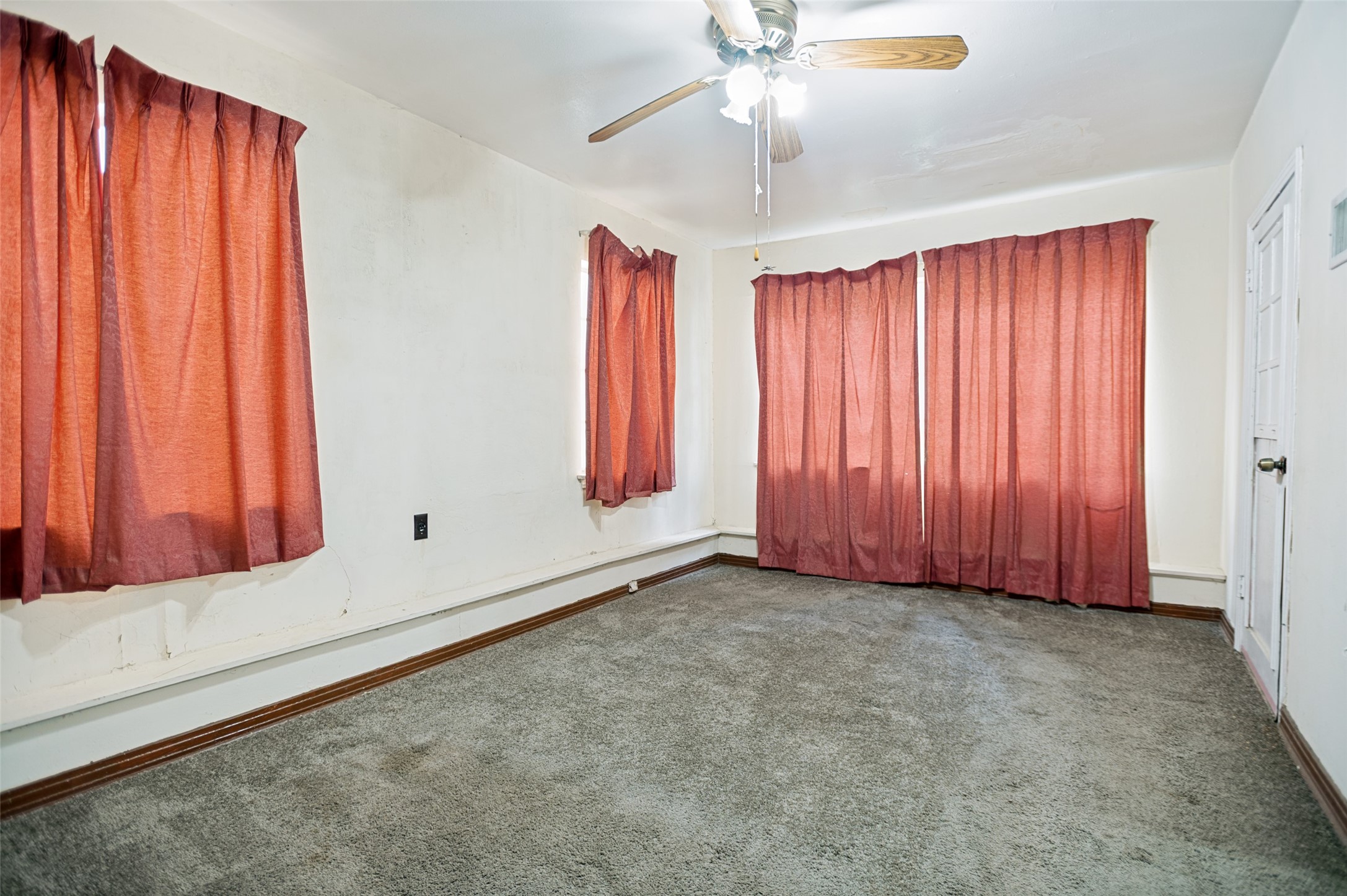 408 W Montana Avenue Dallas TX 75224