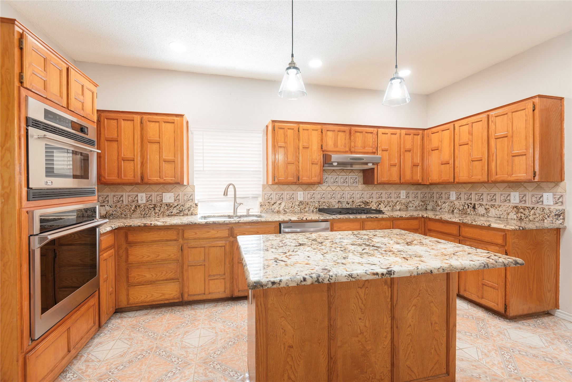 2305 Buckeye Drive Mesquite TX 75181